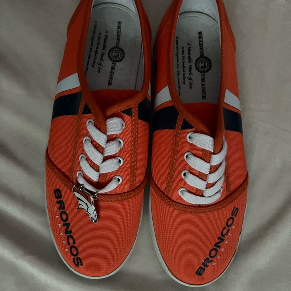 Denver Broncos Shoes - Picture 1 of 5